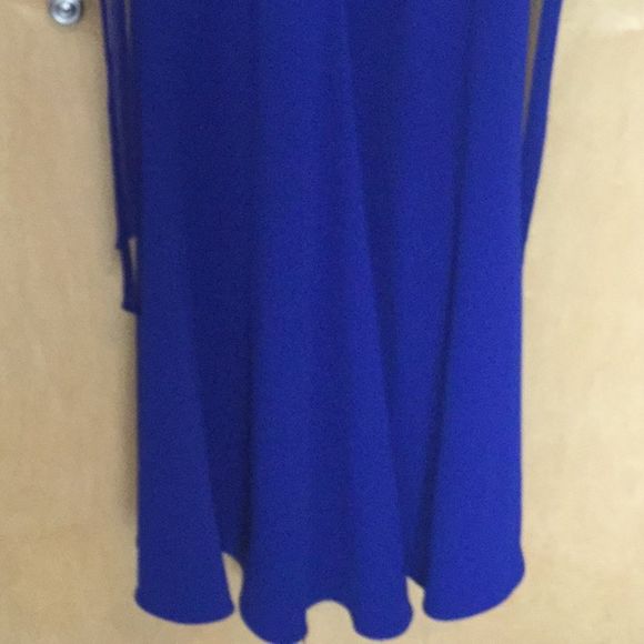 Badgley Mischka off-the-shoulder gown - Picture 7 of 14